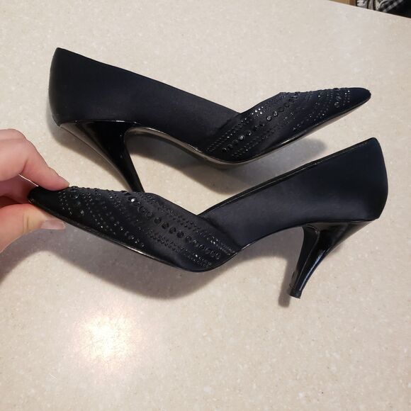 Donald J Pliner Black Professional embellished Pump heel Size 8.5 - Picture 8 of 9